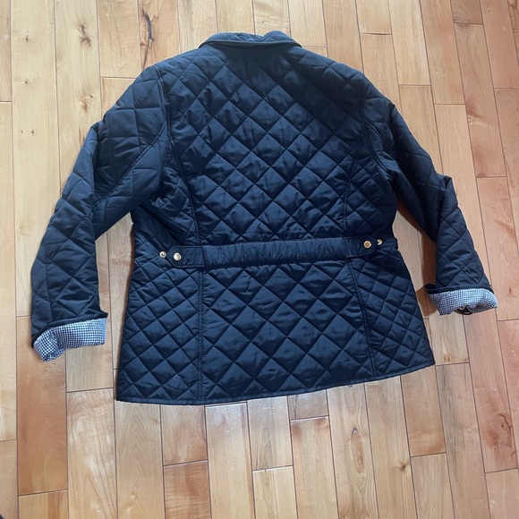 Women’s Black Quilted Puffer Jacket - Picture 3 of 5